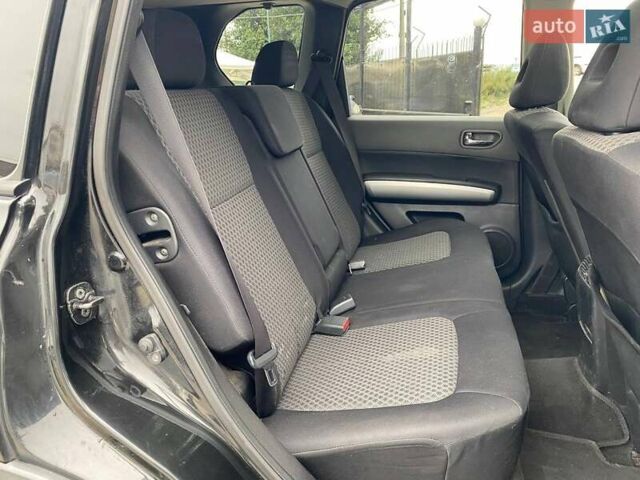 Черный Ниссан ИксТрейл, объемом двигателя 2 л и пробегом 295 тыс. км за 8090 $, фото 11 на Automoto.ua