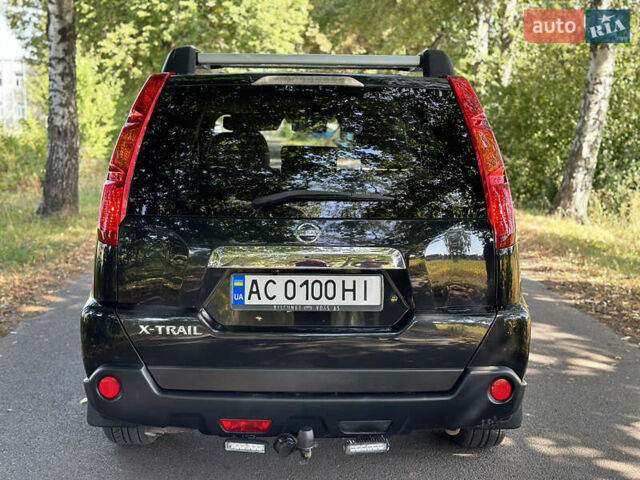 Черный Ниссан ИксТрейл, объемом двигателя 2 л и пробегом 260 тыс. км за 10999 $, фото 19 на Automoto.ua