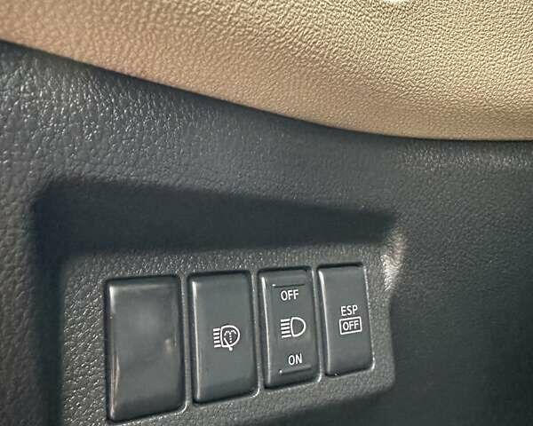 Черный Ниссан ИксТрейл, объемом двигателя 2 л и пробегом 264 тыс. км за 11250 $, фото 51 на Automoto.ua