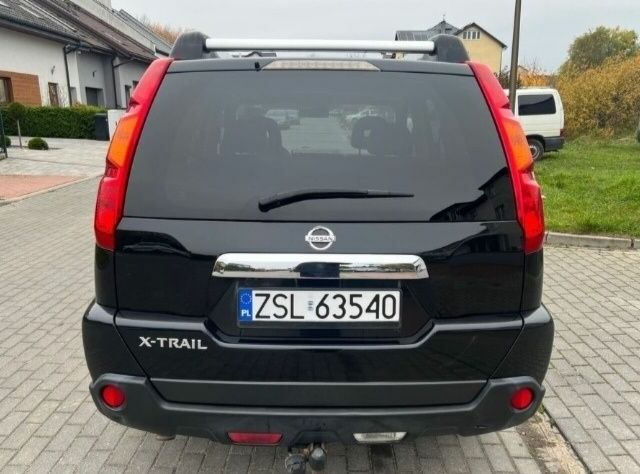 Черный Ниссан ИксТрейл, объемом двигателя 2 л и пробегом 295 тыс. км за 2700 $, фото 3 на Automoto.ua