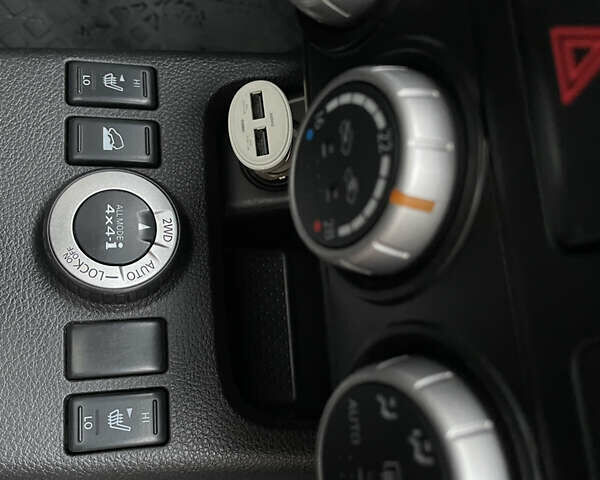 Черный Ниссан ИксТрейл, объемом двигателя 2 л и пробегом 193 тыс. км за 8700 $, фото 18 на Automoto.ua