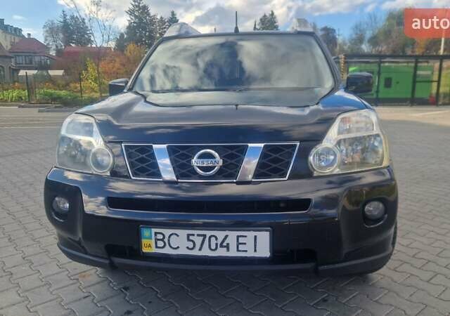 Чорний Ніссан ІксТрейл, об'ємом двигуна 2 л та пробігом 333 тис. км за 7450 $, фото 1 на Automoto.ua