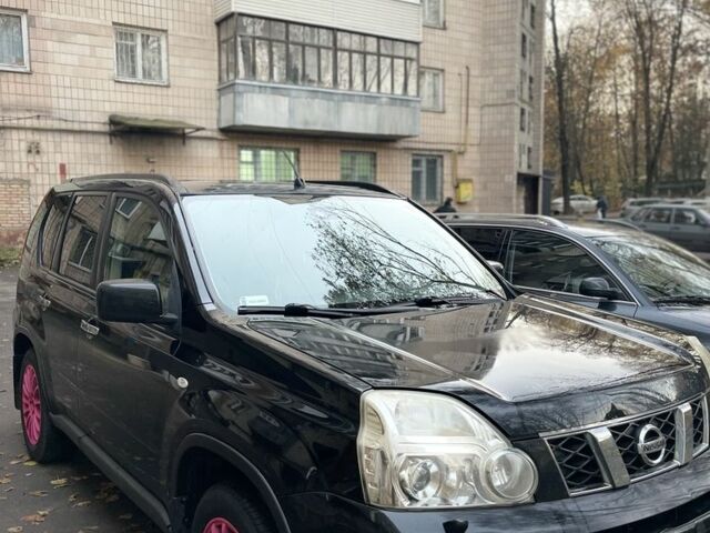 Чорний Ніссан ІксТрейл, об'ємом двигуна 2 л та пробігом 305 тис. км за 4299 $, фото 1 на Automoto.ua