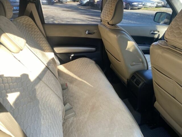 Черный Ниссан ИксТрейл, объемом двигателя 2 л и пробегом 214 тыс. км за 11500 $, фото 2 на Automoto.ua