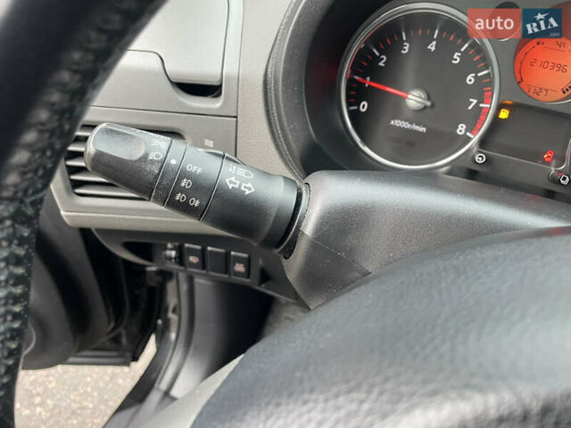 Черный Ниссан ИксТрейл, объемом двигателя 2 л и пробегом 210 тыс. км за 8750 $, фото 31 на Automoto.ua