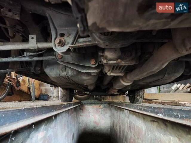 Черный Ниссан ИксТрейл, объемом двигателя 2.49 л и пробегом 195 тыс. км за 5200 $, фото 10 на Automoto.ua