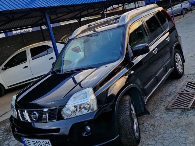 Черный Ниссан ИксТрейл, объемом двигателя 2.5 л и пробегом 340 тыс. км за 7299 $, фото 1 на Automoto.ua