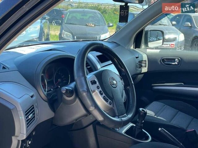 Черный Ниссан ИксТрейл, объемом двигателя 2 л и пробегом 279 тыс. км за 9240 $, фото 34 на Automoto.ua