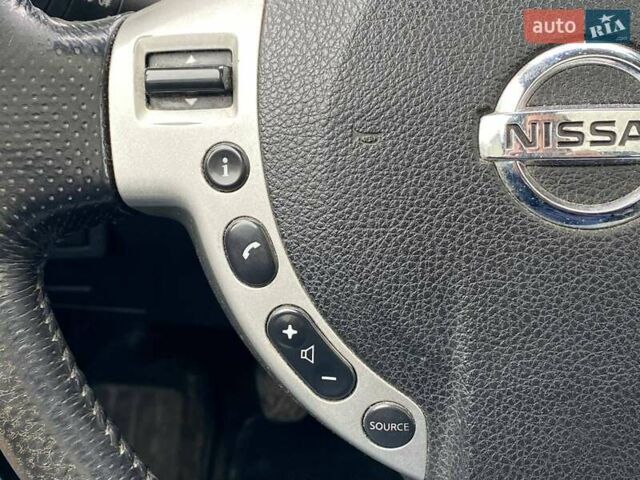 Черный Ниссан ИксТрейл, объемом двигателя 2 л и пробегом 295 тыс. км за 8090 $, фото 16 на Automoto.ua