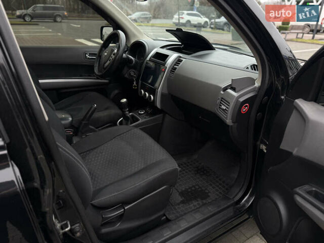 Черный Ниссан ИксТрейл, объемом двигателя 2.49 л и пробегом 197 тыс. км за 8888 $, фото 38 на Automoto.ua