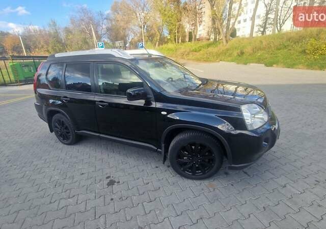 Чорний Ніссан ІксТрейл, об'ємом двигуна 2 л та пробігом 333 тис. км за 7450 $, фото 10 на Automoto.ua