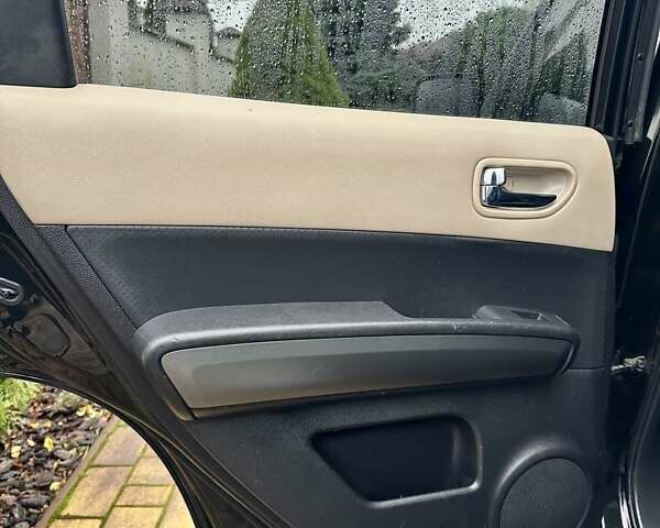 Черный Ниссан ИксТрейл, объемом двигателя 2 л и пробегом 264 тыс. км за 11250 $, фото 46 на Automoto.ua