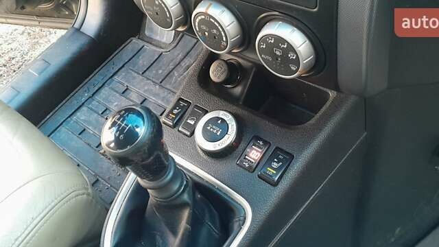 Черный Ниссан ИксТрейл, объемом двигателя 2 л и пробегом 259 тыс. км за 9999 $, фото 18 на Automoto.ua