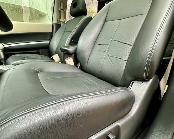 Черный Ниссан ИксТрейл, объемом двигателя 2 л и пробегом 264 тыс. км за 11250 $, фото 49 на Automoto.ua