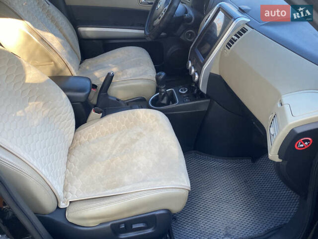 Черный Ниссан ИксТрейл, объемом двигателя 2 л и пробегом 214 тыс. км за 11500 $, фото 12 на Automoto.ua