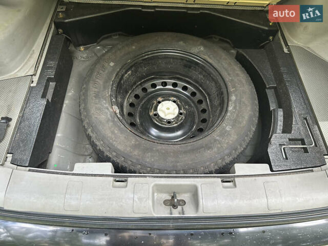 Чорний Ніссан ІксТрейл, об'ємом двигуна 2.49 л та пробігом 256 тис. км за 7000 $, фото 20 на Automoto.ua