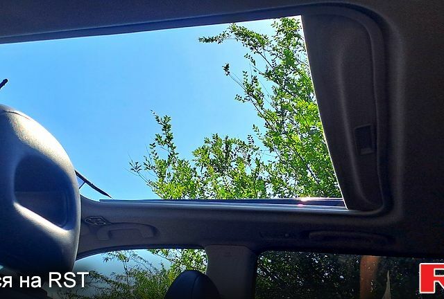 Черный Ниссан ИксТрейл, объемом двигателя 2.5 л и пробегом 223 тыс. км за 7500 $, фото 10 на Automoto.ua