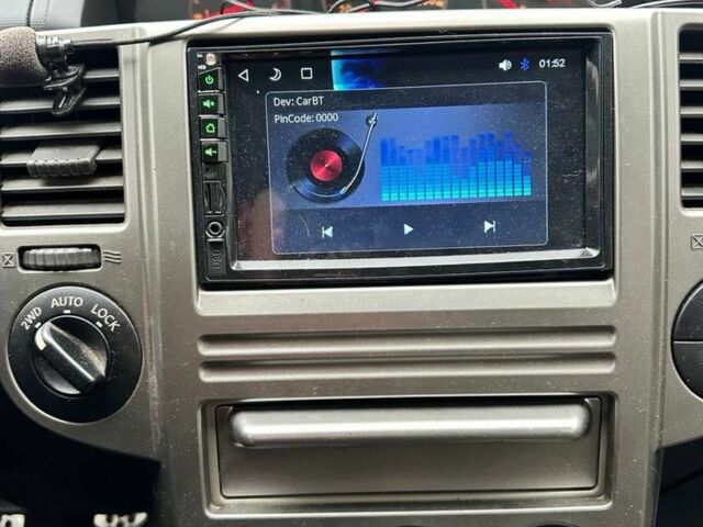 Черный Ниссан ИксТрейл, объемом двигателя 2.2 л и пробегом 180 тыс. км за 3358 $, фото 7 на Automoto.ua