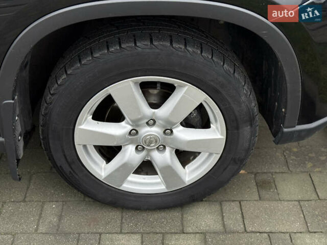 Черный Ниссан ИксТрейл, объемом двигателя 2.49 л и пробегом 197 тыс. км за 8888 $, фото 17 на Automoto.ua