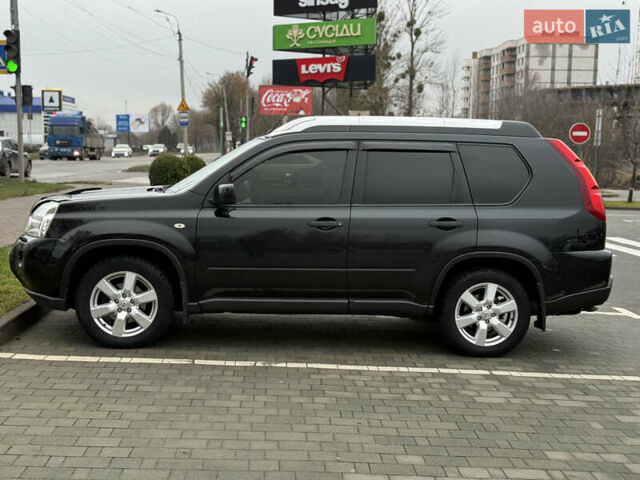 Черный Ниссан ИксТрейл, объемом двигателя 2.49 л и пробегом 197 тыс. км за 8888 $, фото 9 на Automoto.ua