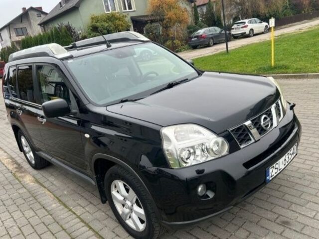 Черный Ниссан ИксТрейл, объемом двигателя 2 л и пробегом 295 тыс. км за 2700 $, фото 2 на Automoto.ua