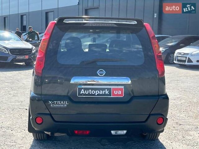 Черный Ниссан ИксТрейл, объемом двигателя 2 л и пробегом 279 тыс. км за 9240 $, фото 8 на Automoto.ua