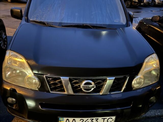 Чорний Ніссан ІксТрейл, об'ємом двигуна 2 л та пробігом 210 тис. км за 6900 $, фото 4 на Automoto.ua