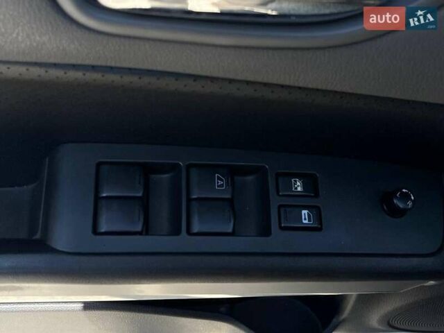 Черный Ниссан ИксТрейл, объемом двигателя 2 л и пробегом 279 тыс. км за 9240 $, фото 31 на Automoto.ua