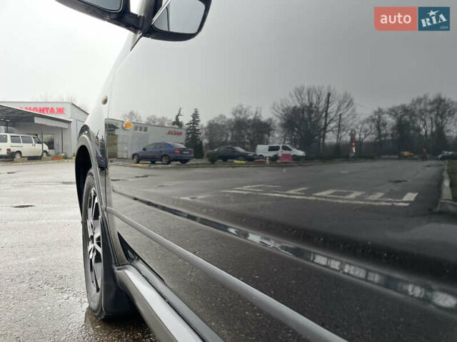 Черный Ниссан ИксТрейл, объемом двигателя 2 л и пробегом 210 тыс. км за 8750 $, фото 23 на Automoto.ua