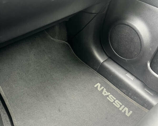 Черный Ниссан ИксТрейл, объемом двигателя 2 л и пробегом 175 тыс. км за 11500 $, фото 12 на Automoto.ua