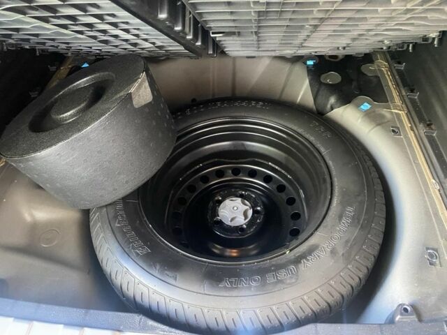 Черный Ниссан ИксТрейл, объемом двигателя 2 л и пробегом 214 тыс. км за 11500 $, фото 4 на Automoto.ua