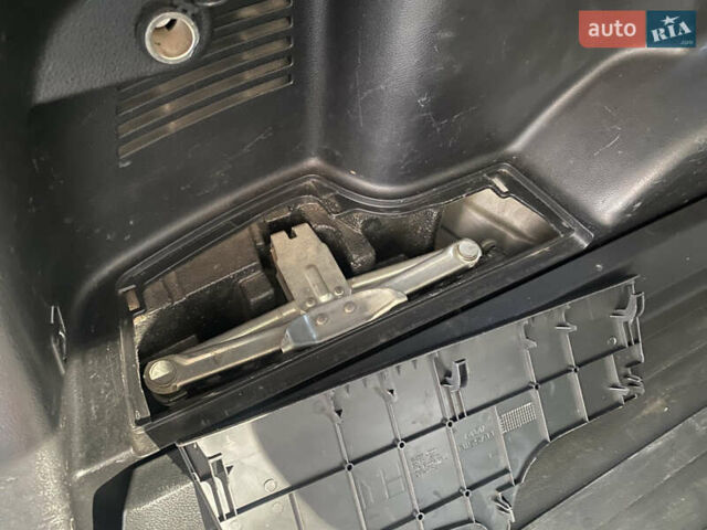 Черный Ниссан ИксТрейл, объемом двигателя 2 л и пробегом 214 тыс. км за 11500 $, фото 19 на Automoto.ua