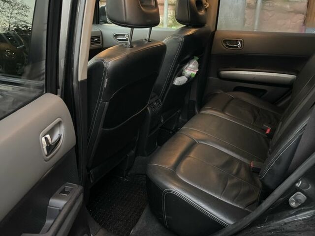 Чорний Ніссан ІксТрейл, об'ємом двигуна 2 л та пробігом 305 тис. км за 4299 $, фото 5 на Automoto.ua