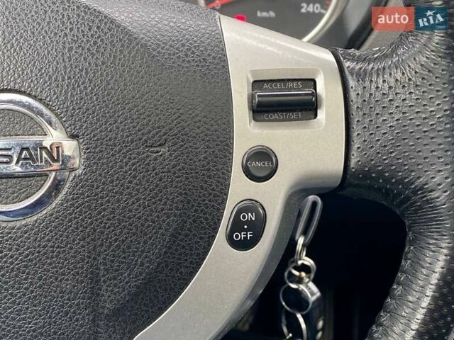 Черный Ниссан ИксТрейл, объемом двигателя 2 л и пробегом 295 тыс. км за 8090 $, фото 18 на Automoto.ua