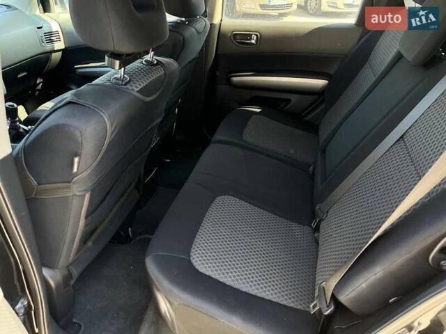 Черный Ниссан ИксТрейл, объемом двигателя 2 л и пробегом 279 тыс. км за 9240 $, фото 30 на Automoto.ua