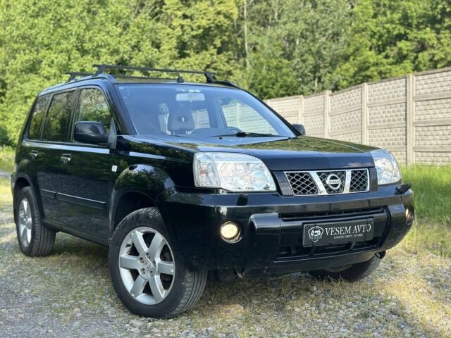 Черный Ниссан ИксТрейл, объемом двигателя 2.2 л и пробегом 208 тыс. км за 3799 $, фото 1 на Automoto.ua