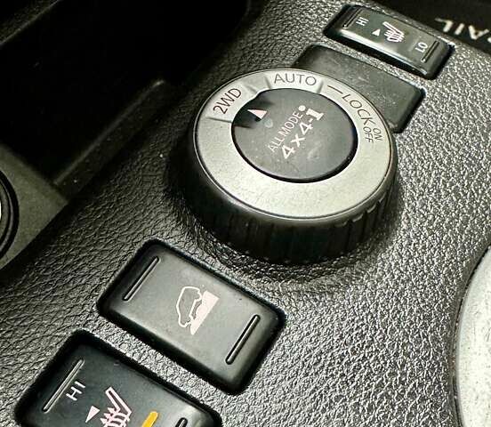 Черный Ниссан ИксТрейл, объемом двигателя 2 л и пробегом 264 тыс. км за 11250 $, фото 55 на Automoto.ua