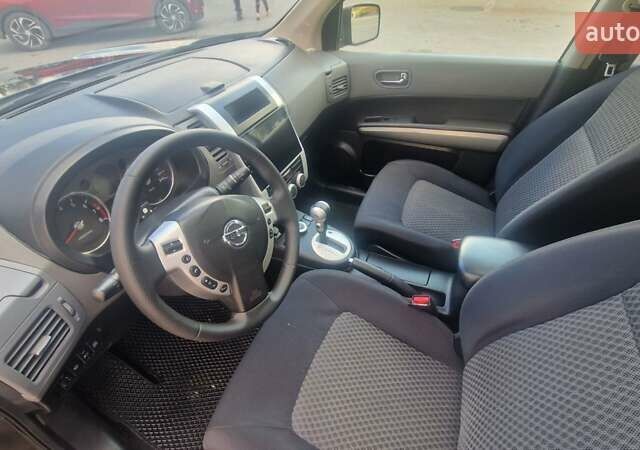 Чорний Ніссан ІксТрейл, об'ємом двигуна 2 л та пробігом 333 тис. км за 7450 $, фото 25 на Automoto.ua