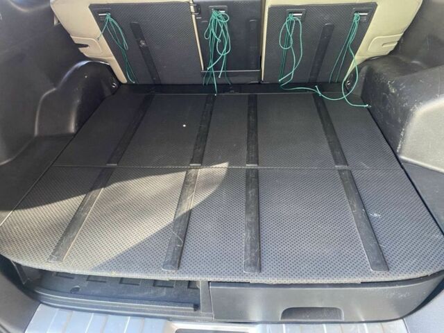 Черный Ниссан ИксТрейл, объемом двигателя 2 л и пробегом 214 тыс. км за 11500 $, фото 6 на Automoto.ua