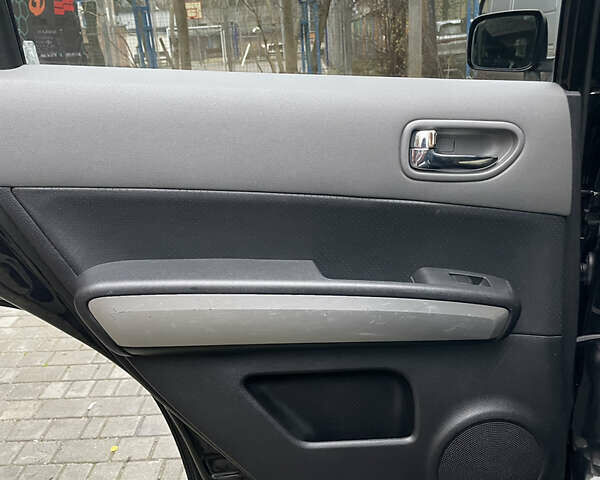 Черный Ниссан ИксТрейл, объемом двигателя 2 л и пробегом 193 тыс. км за 8700 $, фото 15 на Automoto.ua