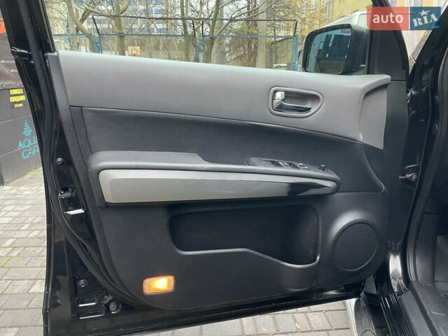 Черный Ниссан ИксТрейл, объемом двигателя 2 л и пробегом 193 тыс. км за 8700 $, фото 10 на Automoto.ua