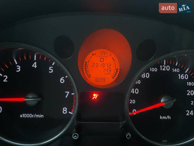 Черный Ниссан ИксТрейл, объемом двигателя 2.5 л и пробегом 236 тыс. км за 8600 $, фото 27 на Automoto.ua