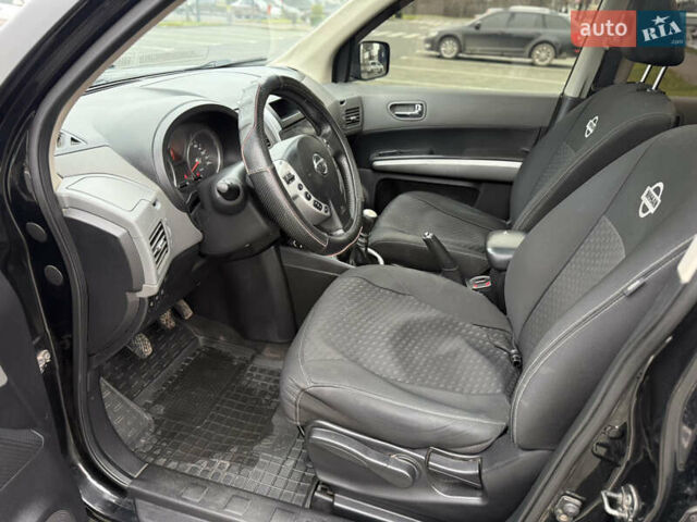 Черный Ниссан ИксТрейл, объемом двигателя 2.49 л и пробегом 197 тыс. км за 8888 $, фото 24 на Automoto.ua