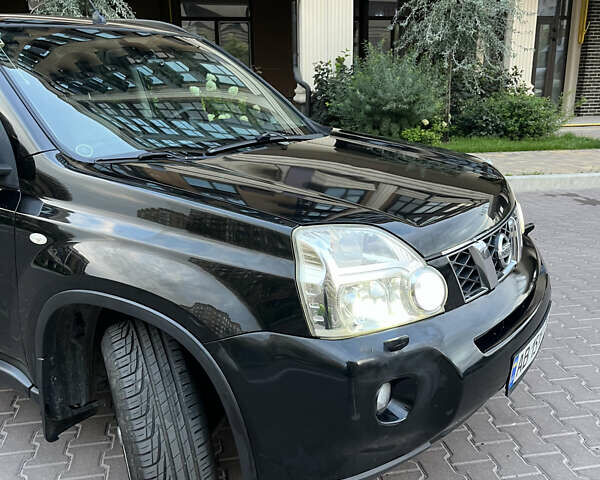 Чорний Ніссан ІксТрейл, об'ємом двигуна 2.49 л та пробігом 270 тис. км за 8900 $, фото 4 на Automoto.ua