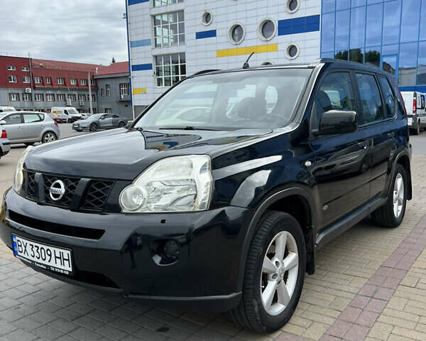 Чорний Ніссан ІксТрейл, об'ємом двигуна 2 л та пробігом 246 тис. км за 7800 $, фото 6 на Automoto.ua