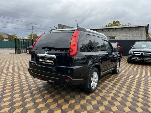 Черный Ниссан ИксТрейл, объемом двигателя 2 л и пробегом 148 тыс. км за 10750 $, фото 4 на Automoto.ua