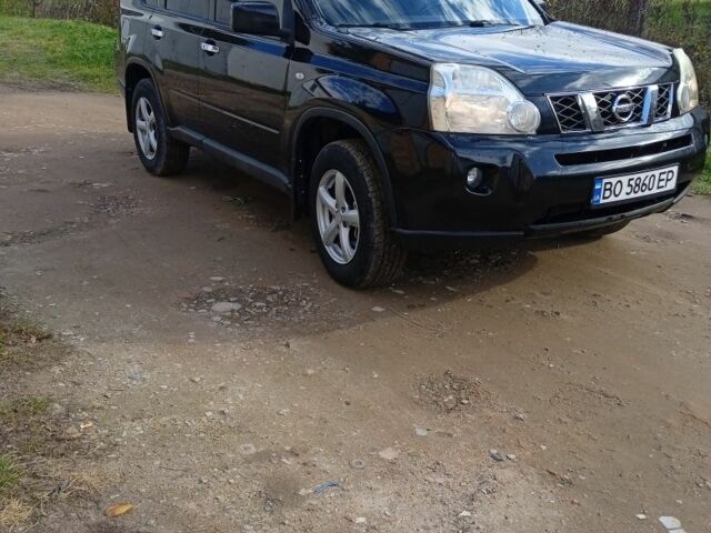 Чорний Ніссан ІксТрейл, об'ємом двигуна 2 л та пробігом 154 тис. км за 8880 $, фото 5 на Automoto.ua