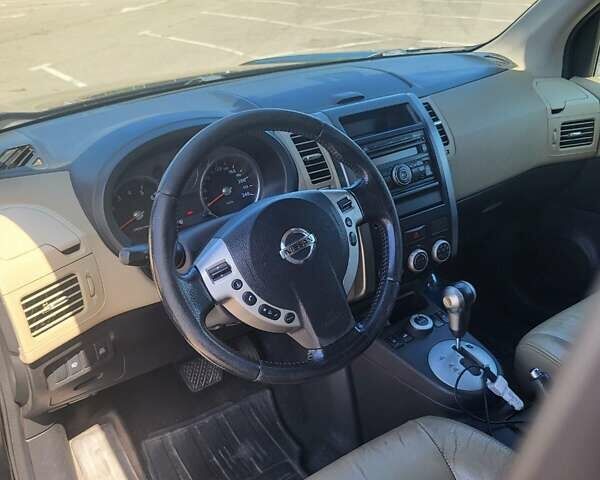 Чорний Ніссан ІксТрейл, об'ємом двигуна 2.49 л та пробігом 240 тис. км за 8700 $, фото 18 на Automoto.ua