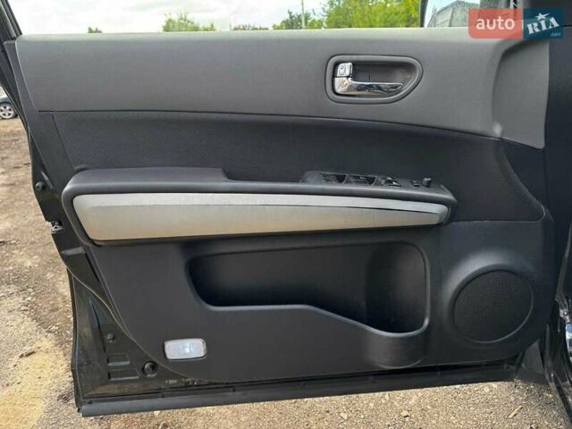 Черный Ниссан ИксТрейл, объемом двигателя 2.5 л и пробегом 166 тыс. км за 8680 $, фото 11 на Automoto.ua