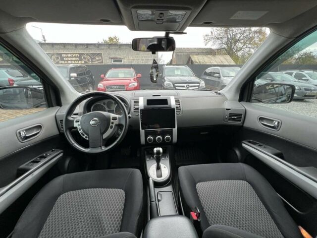Черный Ниссан ИксТрейл, объемом двигателя 2 л и пробегом 148 тыс. км за 10750 $, фото 13 на Automoto.ua